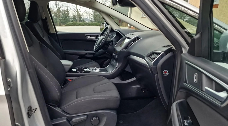 Ford S-Max cena 64900 przebieg: 221000, rok produkcji 2019 z Iława małe 407